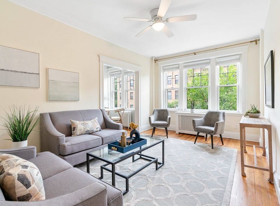 1st image of 4 Crawford St APT 6