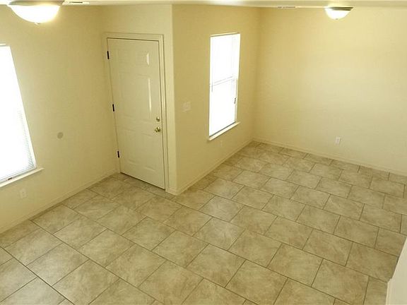 4th image of 6150 Trowbridge Dr Unit A