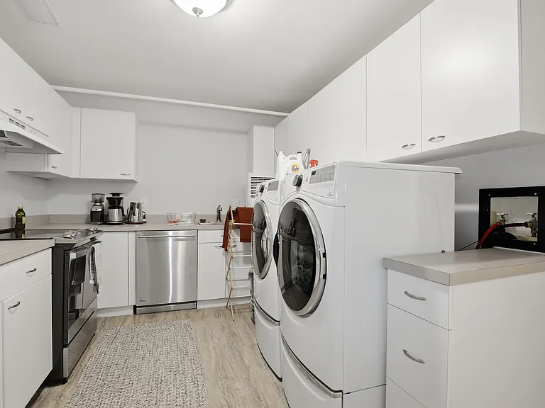7005 Endicott Ct — Photo 10