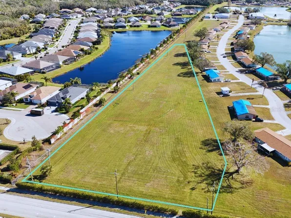 Aurora Blvd, Bradenton, FL 34212