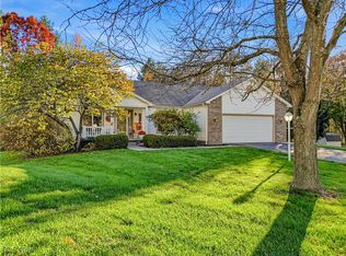 100 Clearwater Cv S, Youngstown, OH 44515