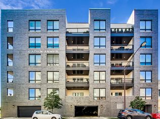 650 N Morgan St #201, Chicago, IL 60642