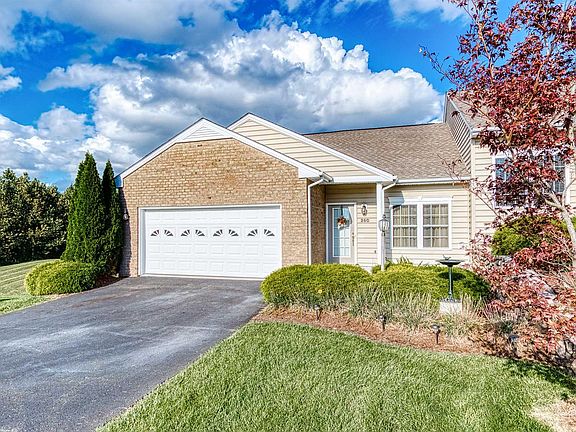 2nd image of 260 Slate Creek Dr NW