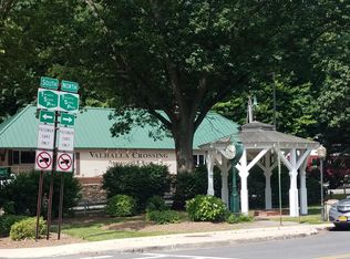 16 Broadway APT 3, Valhalla, NY 10595