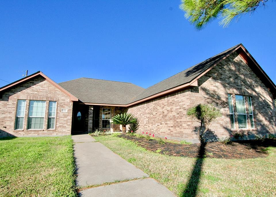 1st image of 2321 Hedgerose Ln