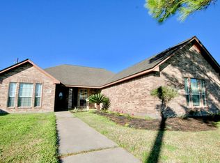 2321 Hedgerose Ln, Bay City, TX 77414