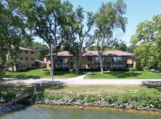 605 Chautauqua Park Dr UNIT 5, Storm Lake, IA 50588