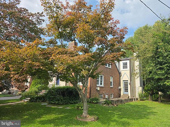 4th image of 20 Davis Ave