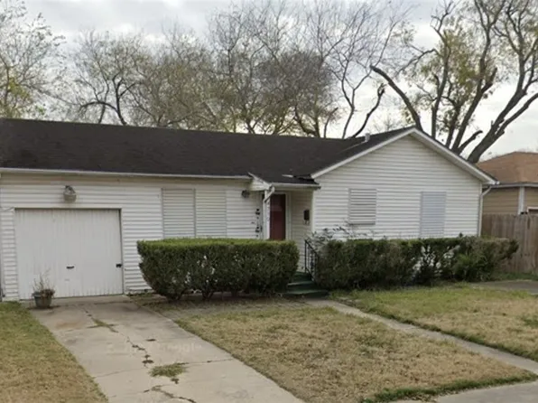 4230 Cottage St, Corpus Christi, TX 78415