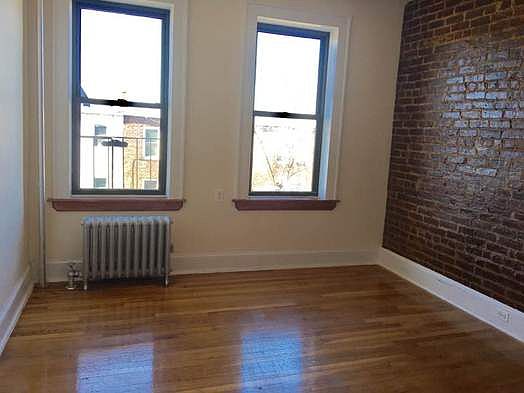 5th image of 2162 Crescent St APT C4