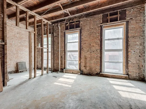 122 Hoyt Street image 28 of 57