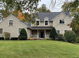 43 Fox Hollow Ln, Queensbury, NY 12804