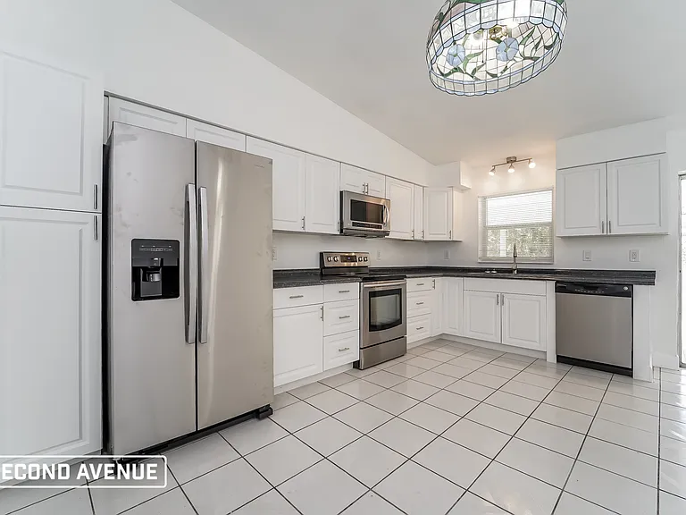 8617 Shumock Ave — Photo 4