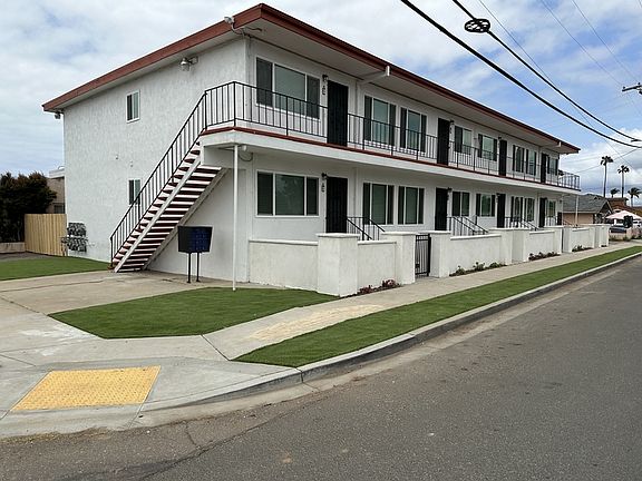 3rd image of 442 Smith Ave APT 6