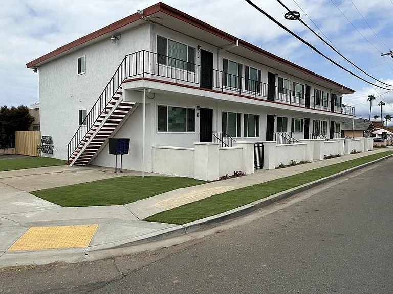 442 Smith Ave #8 — Photo 14