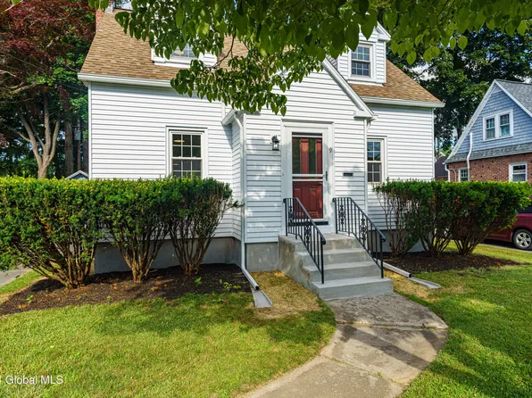 9 Delmar Place, Delmar, NY 12054