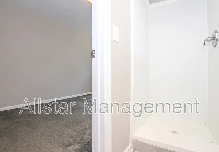 3690 Washington Blvd — Photo 19