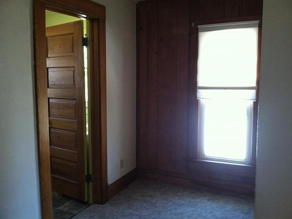 5th image of 1238 Edgewater Blvd