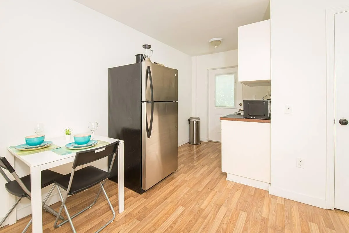 1 bed, 580 sqft, $2,200 — Photo 3