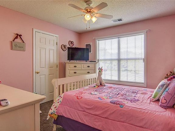 3rd image of 4532 Wentworth Pl SW