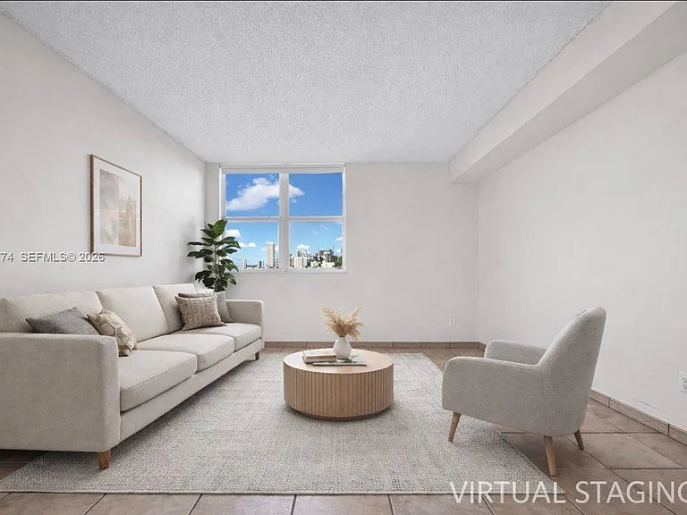2475 Brickell Ave — Photo 26