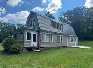 596 S Main Rd, Mountain Top, PA 18707
