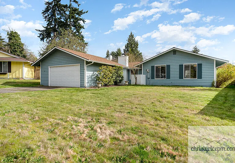 2107 SE 21st Ct — Photo 2