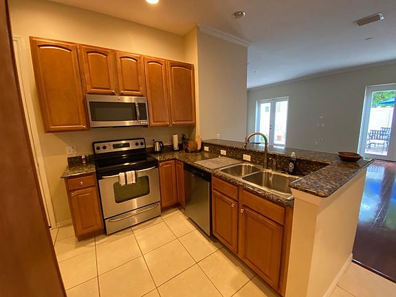 4th image of 200 S Habana Ave Unit C