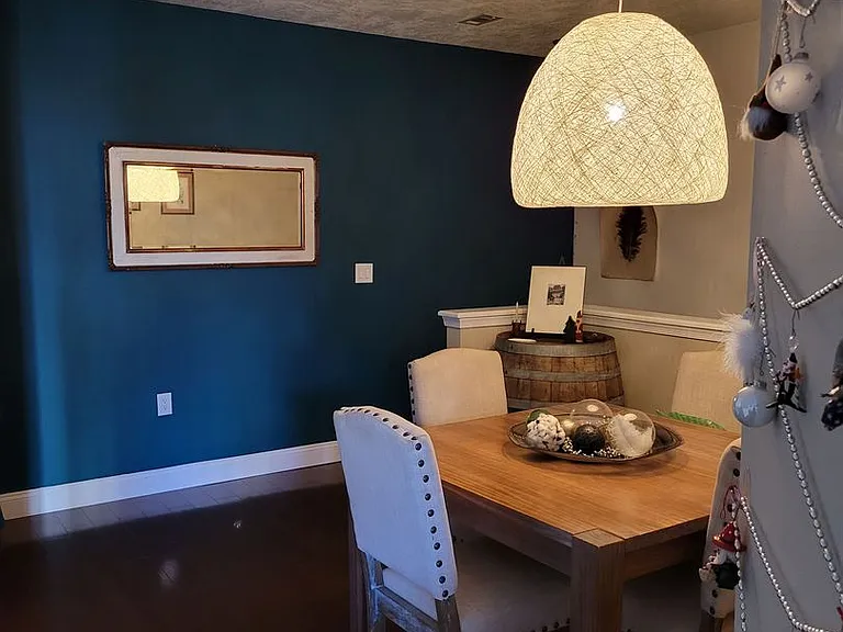 1075-301 Weybridge Ct — Photo 11