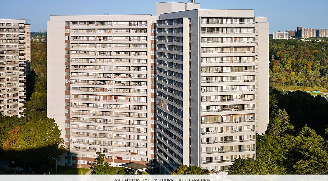 Rideau Towers — Photo 3