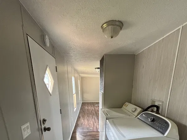 223 Ideal Cres, Princeton, WV 24739