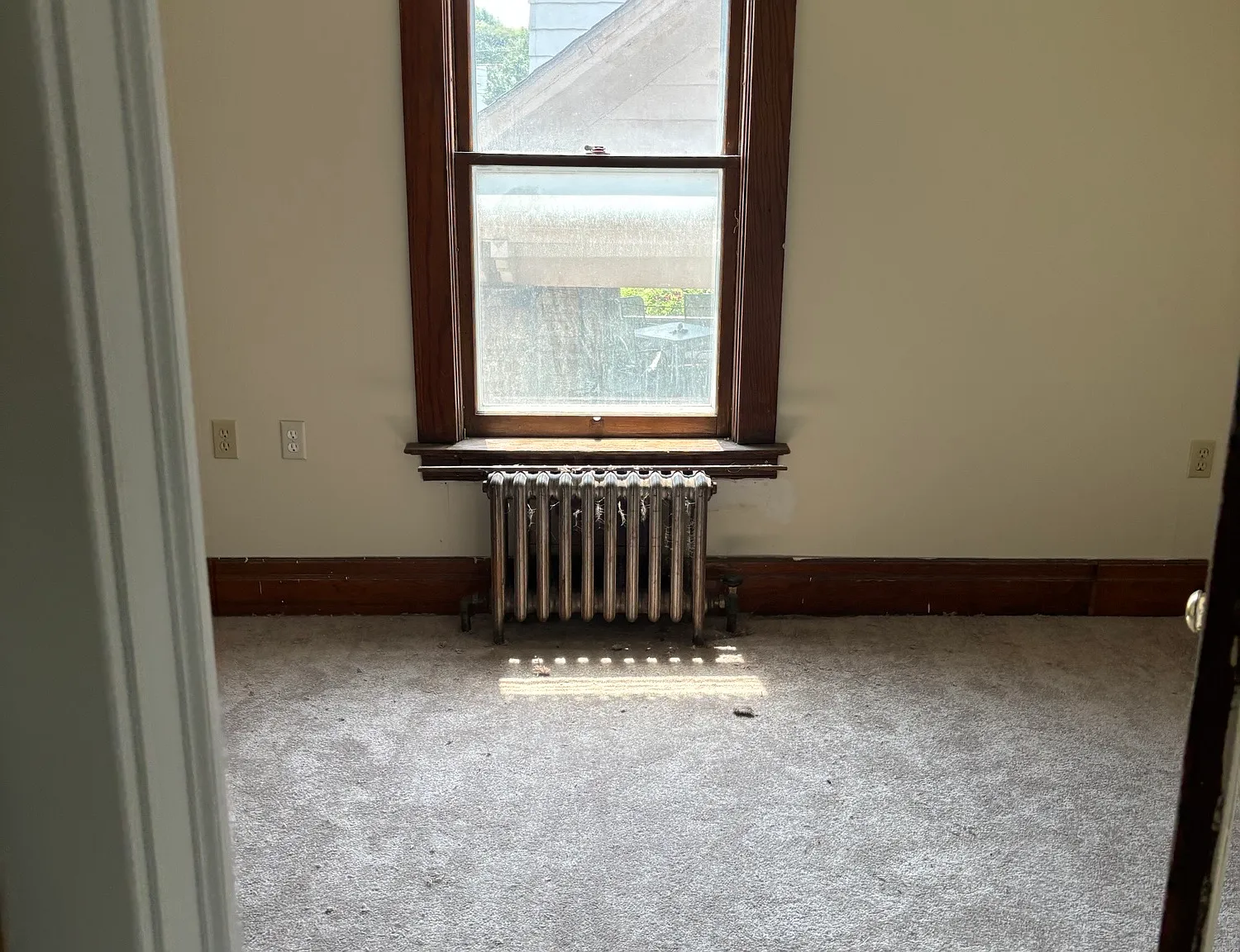 2 bed, 1200 sqft, $1,300 — Photo 3