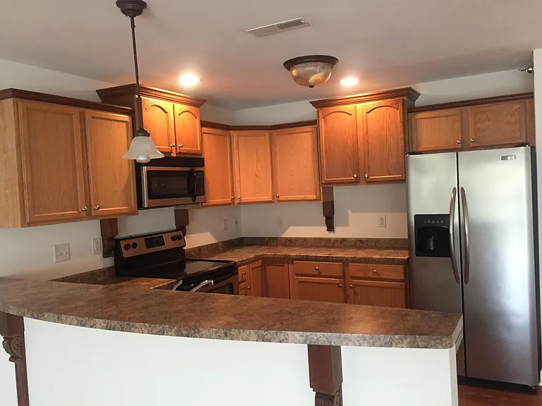 920 Marquette Ave #303 — Photo 2