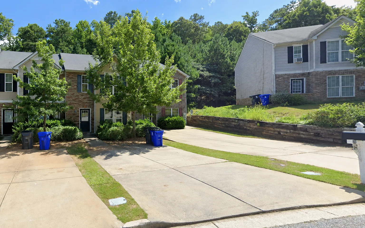 3 bed, 2.5 bath, 1520 sqft, $1,600 — Photo 1