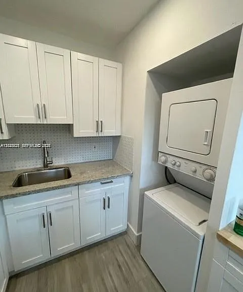 2048 NE 168th St #3 — Photo 4
