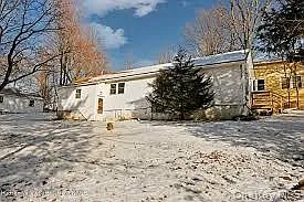 198 South St Photo 1