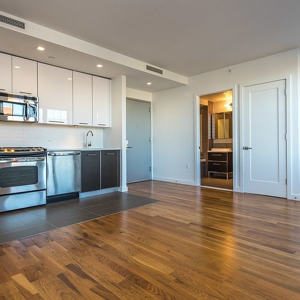 1st image of 121 Parkside Ave APT 14W