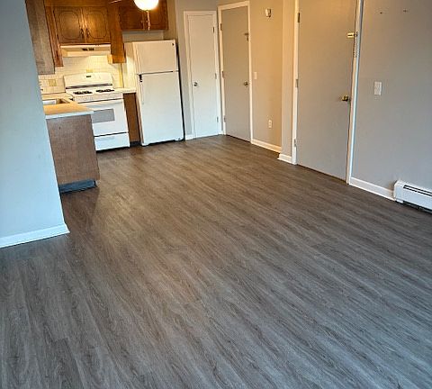 2nd image of 1 Cassidy Ln APT 9