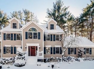 1 Toppan Ln, Wenham, MA 01984