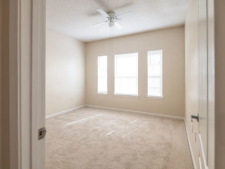 12016 Villanova Dr #111 — Photo 10