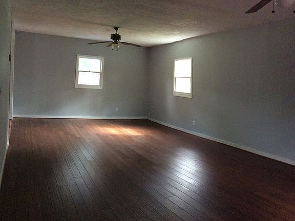 4th image of 5813 Laurel Hall Dr