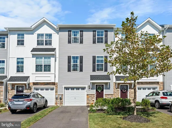 14 Aviary Rd, West Deptford, NJ 08086