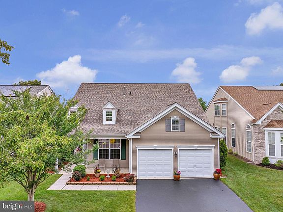 4th image of 95 Minuteman Cir
