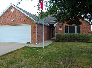 1110 Pheasant Dr, Midlothian, TX 76065