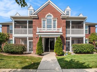937 E Summerfield Glen Cir, Ann Arbor, MI 48103