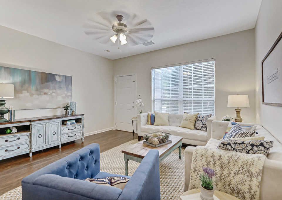 1st image of 3617 Summerlin Ln N