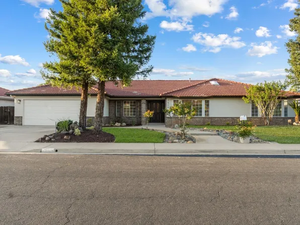 2514 Sequoia Ave, Sanger, CA 93657