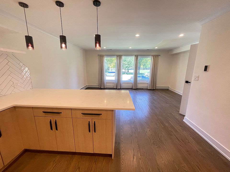 8330 Central Park Ave Skokie IL Zillow