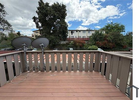5th image of 463 Fleming Ave E