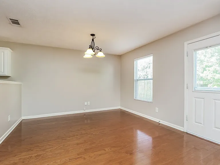 227 Elderberry Way — Photo 6
